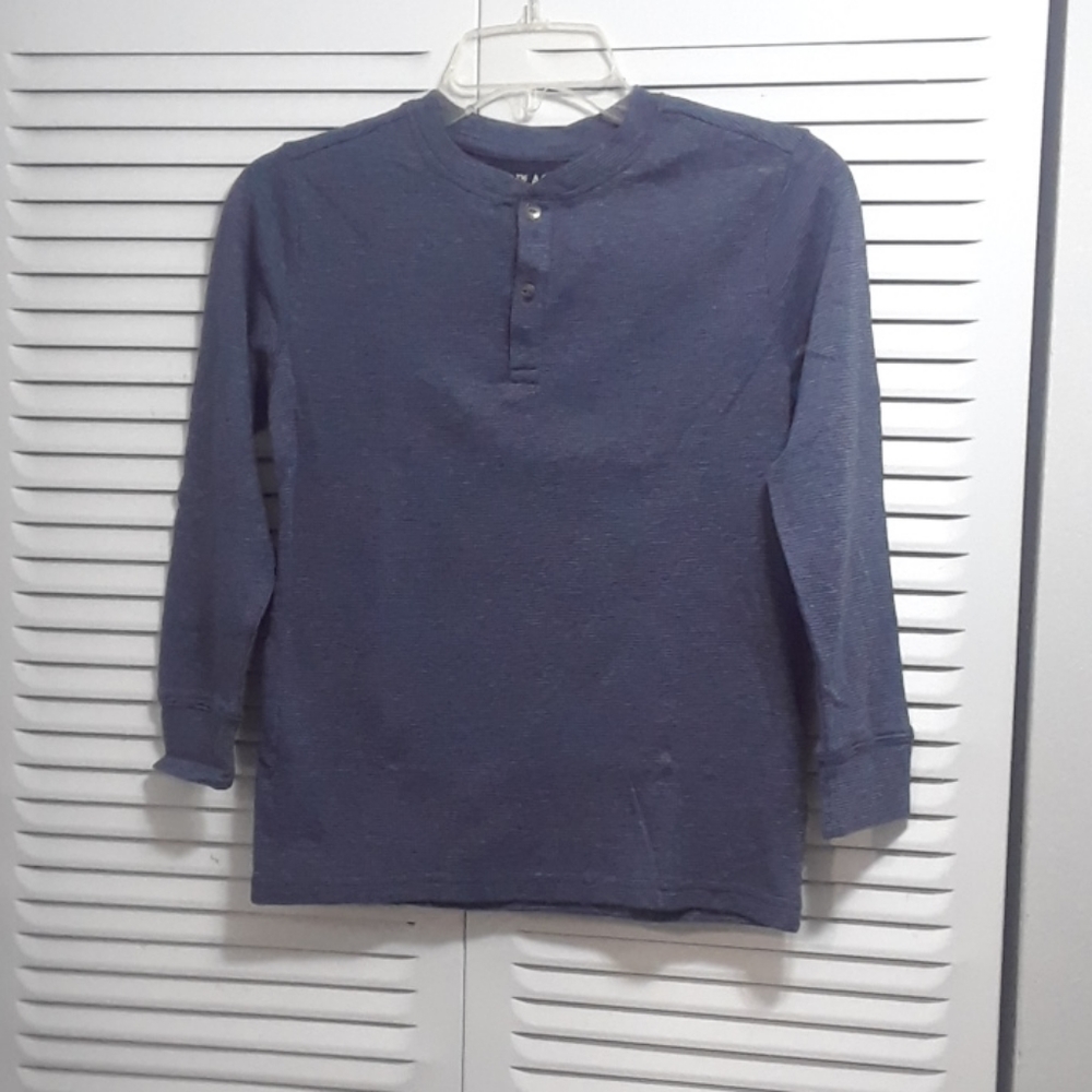 Boys Size M (7/8) Gray, Long Sleeves Tee Shirt